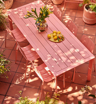 sundowner-dining-table-in-clay-outdoor-tables-2_1509ed93-66f7-4770-b3c8-65250d7bc447 - Fenton & Fenton